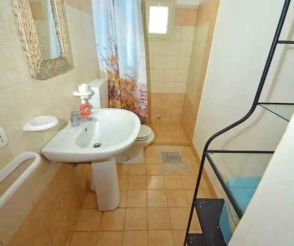 La Marianna مارينا دي بيسكولوس